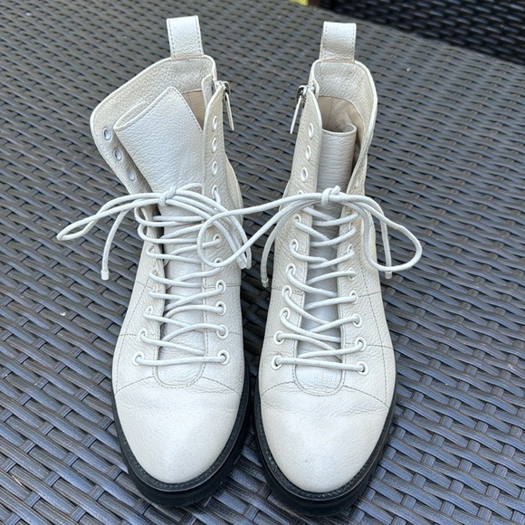 Jimmy Choo London Combat Cream Boots - Picture 3 of 11